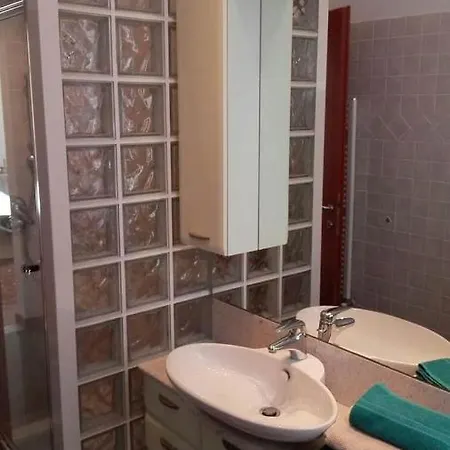 La Casa Di Ester Apartment *